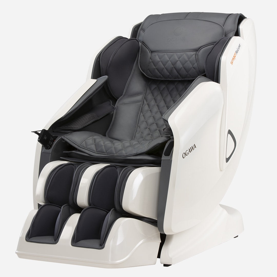 Smart Reluxe with an intelligent massage chair